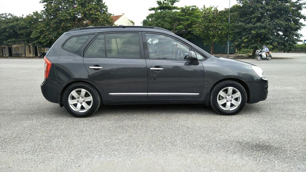 Kia Carens MT 2008 - Bán Kia Ceres MT nhập khẩu, sản xuất năm 2008, màu đen, 330tr