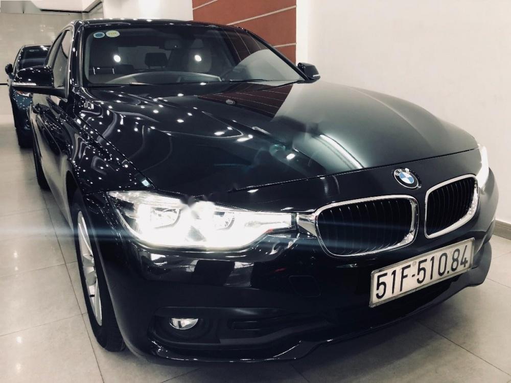 BMW 3 Series 320 LCI 2015 - Cần bán gấp BMW 3 Series 320 LCI sản xuất năm 2015, màu đen, xe nhập như mới