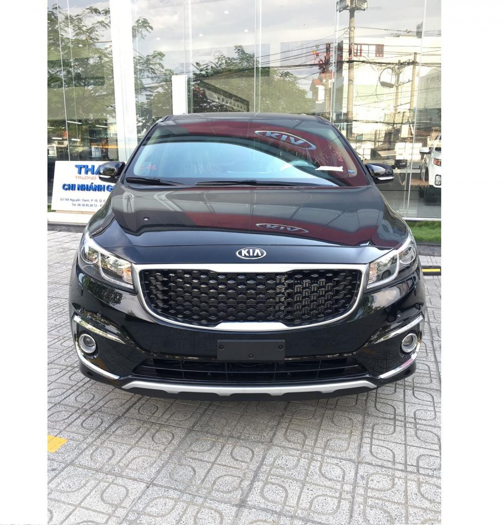 Kia Sedona GATH 2018 - Cần bán Kia Sedona GATH sản xuất 2018, mới 100%, hỗ trợ vay đến 90% giá trị xe