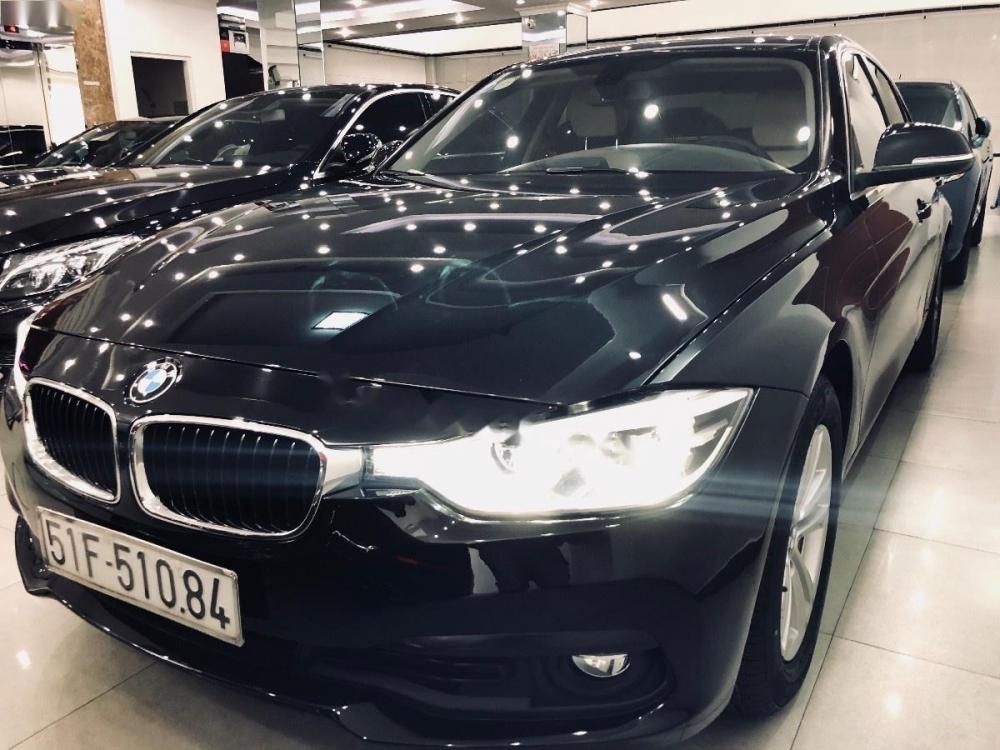 BMW 3 Series 320 LCI 2015 - Cần bán gấp BMW 3 Series 320 LCI sản xuất năm 2015, màu đen, xe nhập như mới