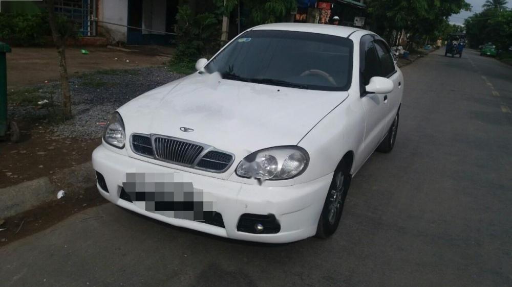 Daewoo Lanos 2002 - Bán Daewoo Lanos đời 2002, màu trắng còn mới, giá chỉ 80 triệu