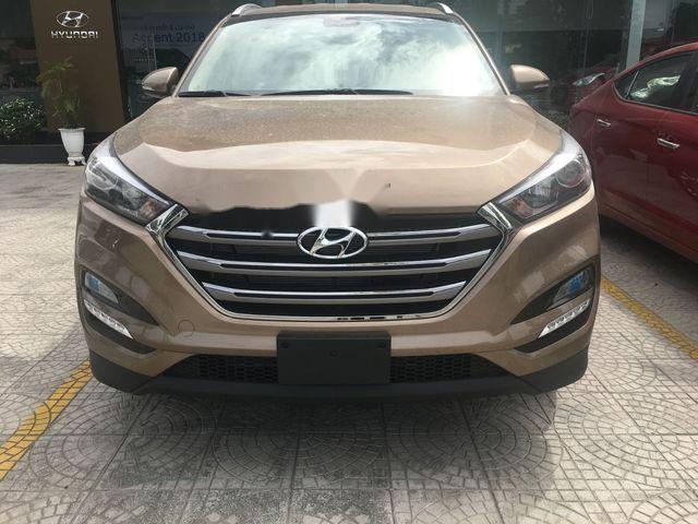 Hyundai Tucson    2018 - Cần bán Hyundai Tucson đời 2018, màu nâu, giá tốt