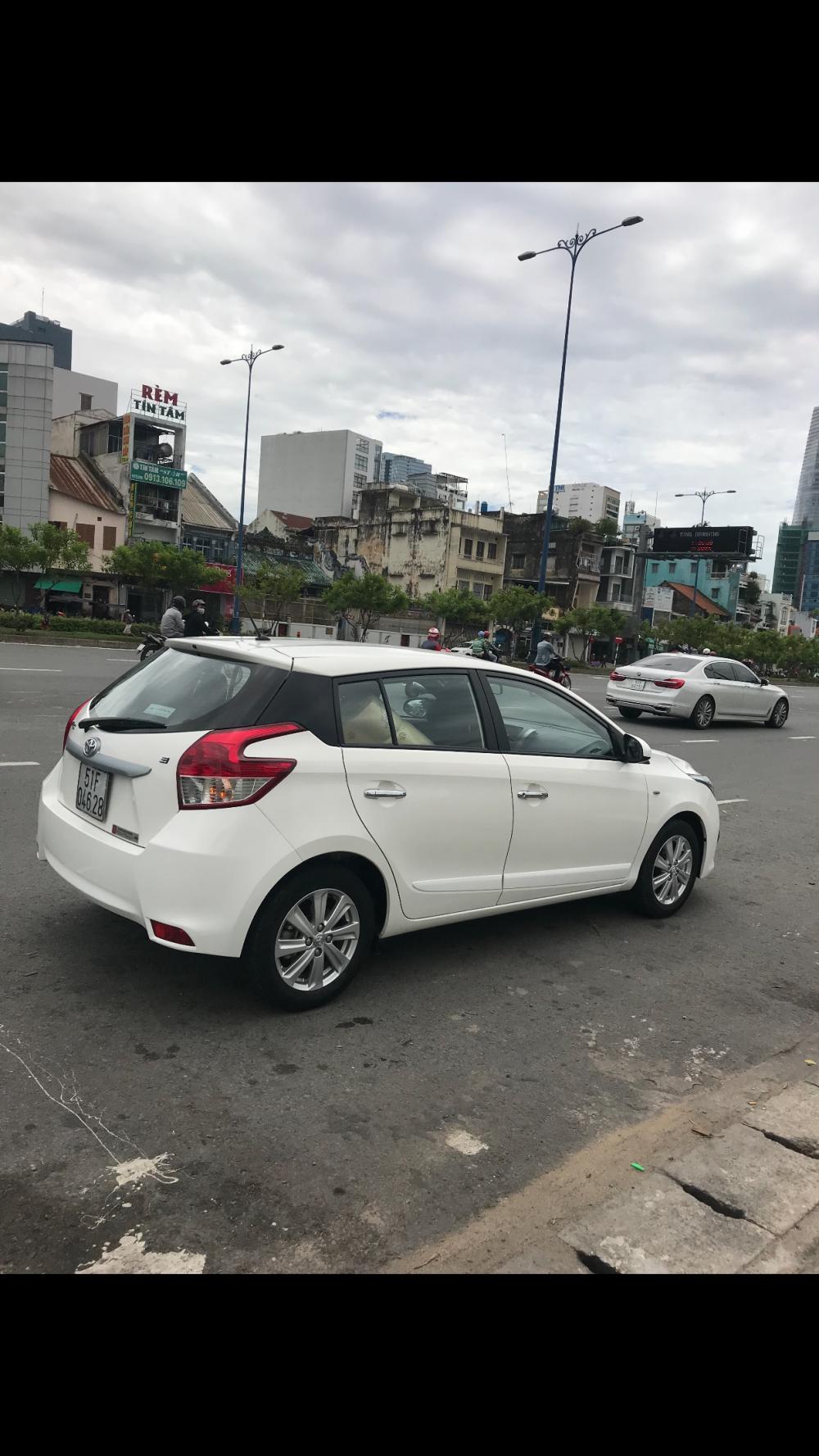 Toyota Yaris E 2014 - Bán Yaris E 2014 só tự động, xe đi lướt 20.000km, bao test hãng