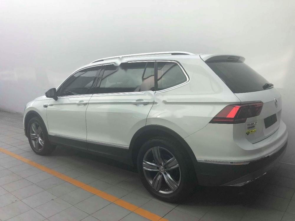 Volkswagen Tiguan Allspace 2018 - Bán xe Volkswagen Tiguan Allspace đời 2018, màu trắng, nhập khẩu, giá tốt