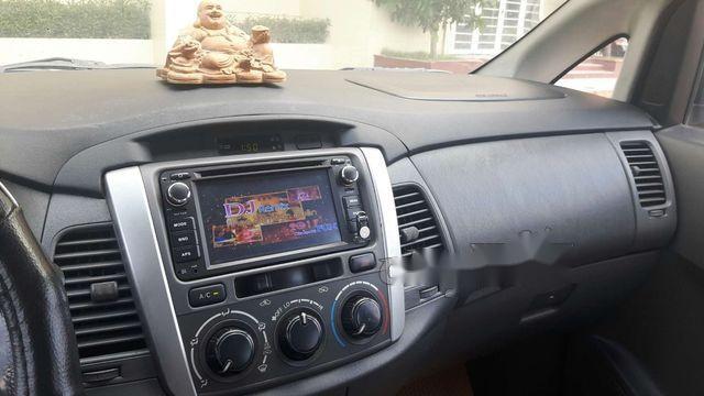 Toyota Innova 2013 - Bán xe Toyota Innova 2013, màu bạc chính chủ, 495tr