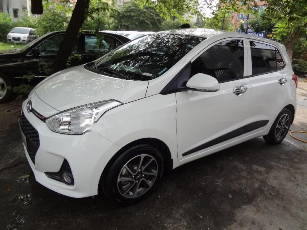 Hyundai Grand i10 MT 2017 - Bán Hyundai Grand i10 MT năm 2017, màu trắng chính chủ