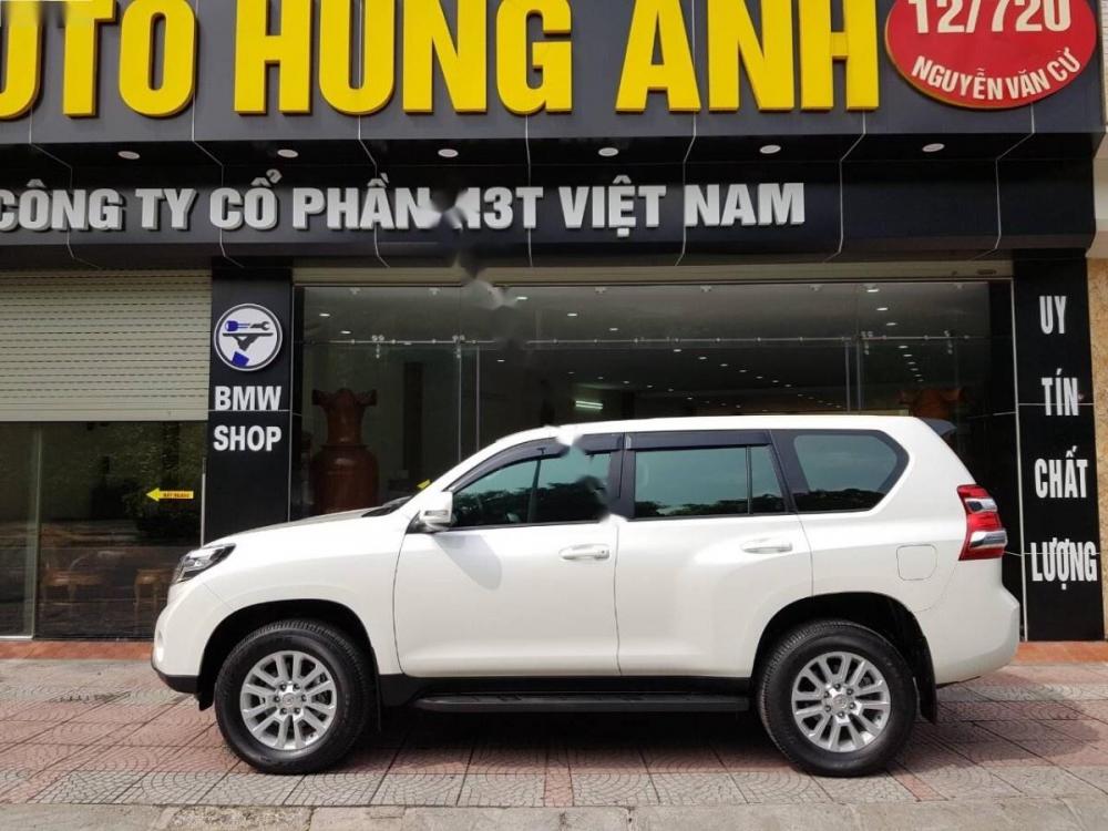 Toyota Prado 2016 - Cần bán xe Toyota Prado đời 2016, màu trắng, nhập khẩu nguyên chiếc