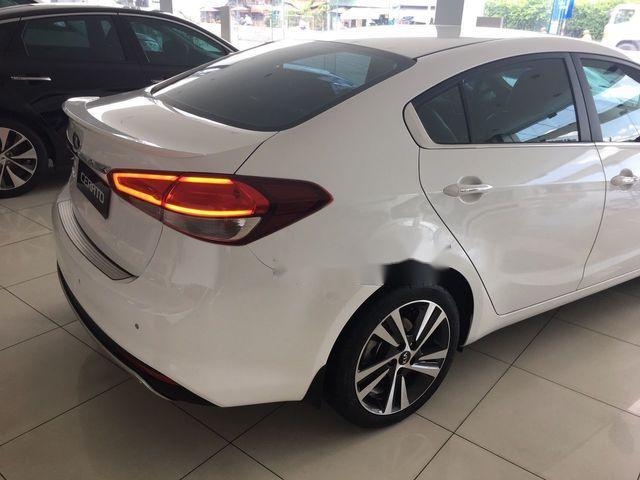 Kia Cerato   SMT 2018 - Bán ô tô Kia Cerato SMT sản xuất 2018, màu trắng, giá tốt