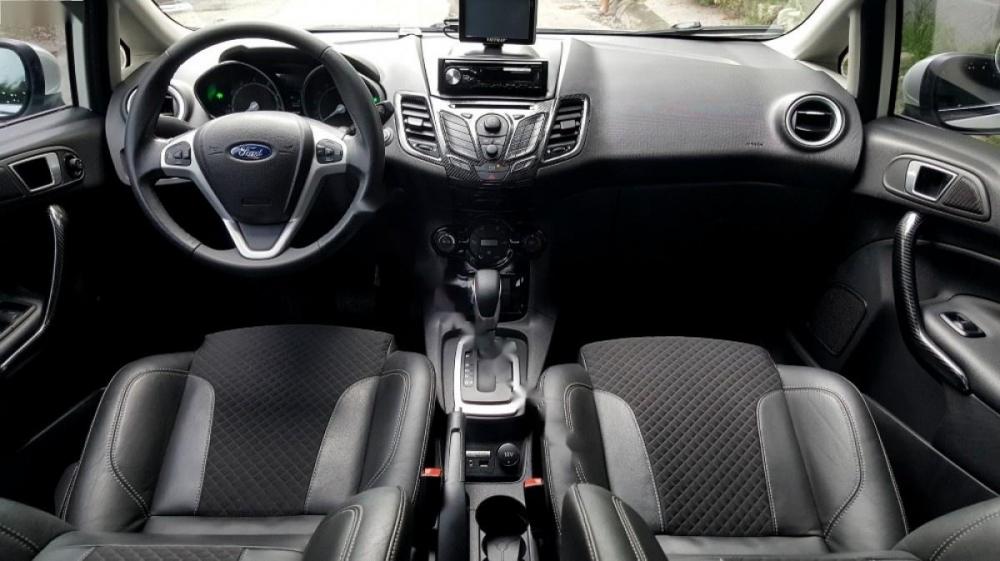 Ford Fiesta S 2015 - Bán ô tô Ford Fiesta S sản xuất năm 2015, màu trắng, giá tốt