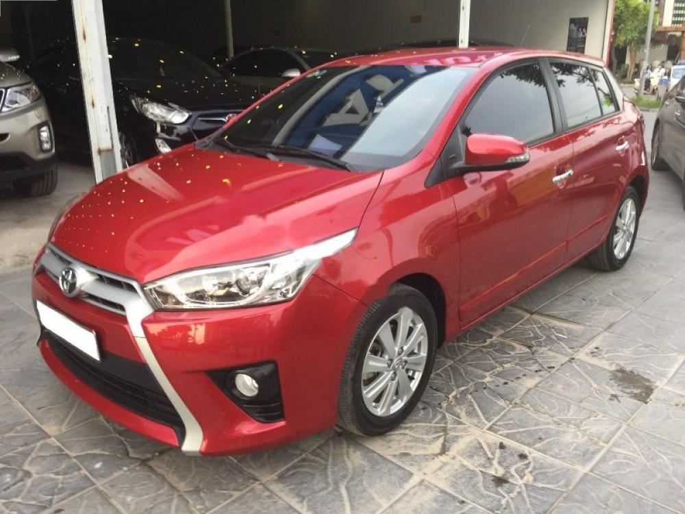 Toyota Yaris 2015 - Bán Toyota Yaris đời 2015, màu đỏ, nhập khẩu, giá tốt