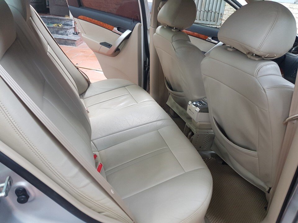 Daewoo Gentra 2009 - Cần bán Daewoo Gentra sản xuất 2009, màu bạc