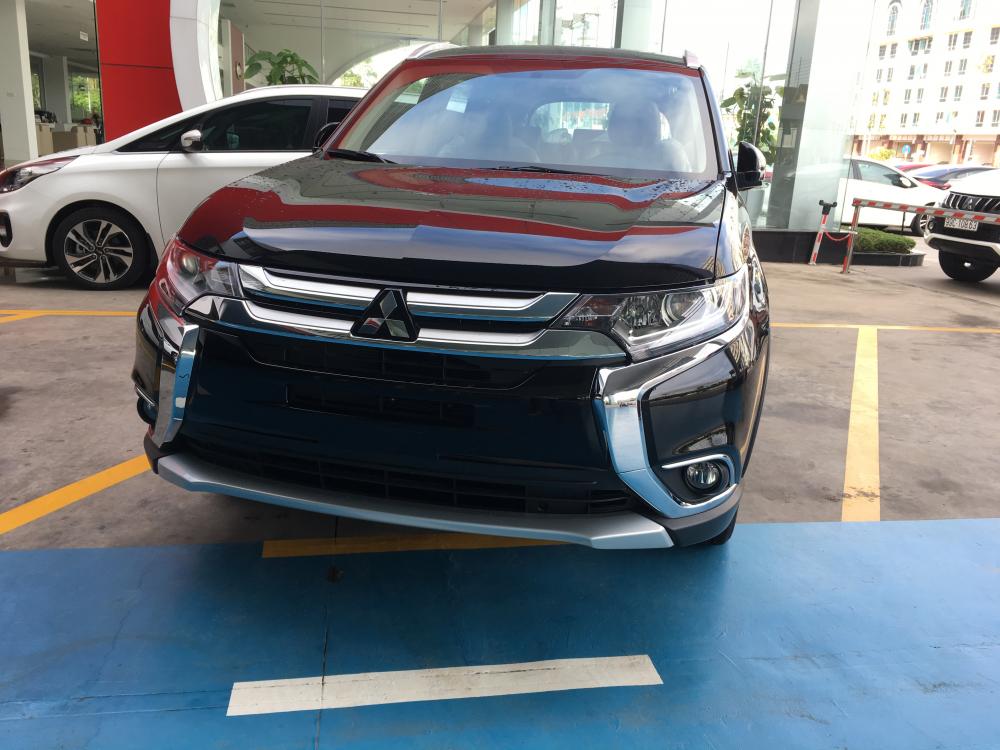 Mitsubishi Outlander 2.0 CVT 2018 - Bán Mitsubishi Outlander 2.0 bản tiêu chuẩn, số tự động, lắp ráp trong nước, giá chỉ từ 823 triệu, LH 0919120195