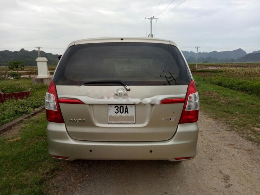 Toyota Innova 2013 - Cần bán gấp Toyota Innova đời 2013, 520tr