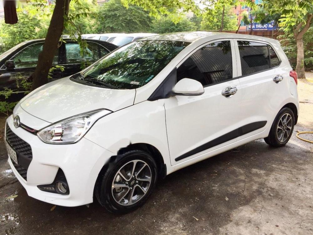 Hyundai Grand i10 1.2 MT 2017 - Cần bán xe Hyundai Grand i10 1.2 MT đời 2017, màu trắng, giá tốt