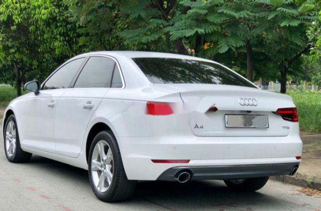 Audi A4 2016 - Cần bán gấp Audi A4 sản xuất năm 2016, màu trắng, xe nhập 