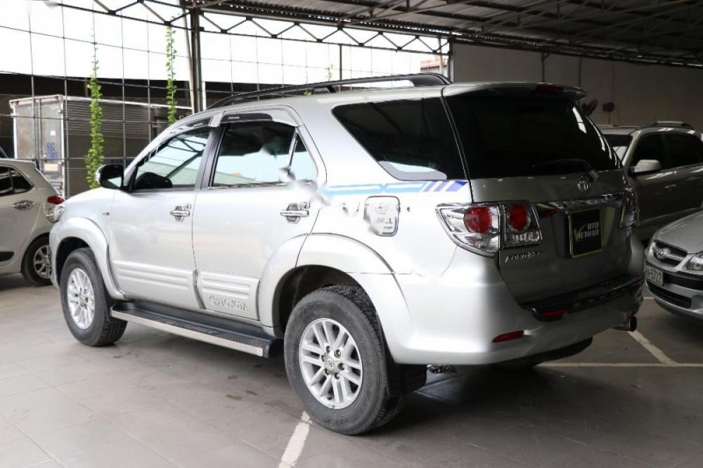 Toyota Fortuner 2.5G 2014 - Cần bán xe Toyota Fortuner G 2.5MT đời 2014, màu bạc