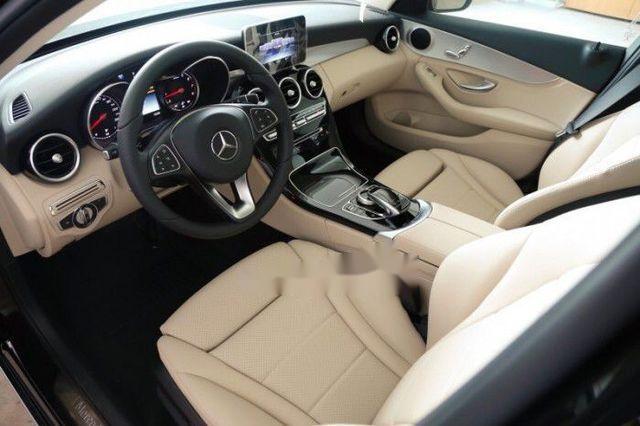 Mercedes-Benz C class  C200 2015 - Bán Mercedes C200 năm 2015, màu bạc còn mới
