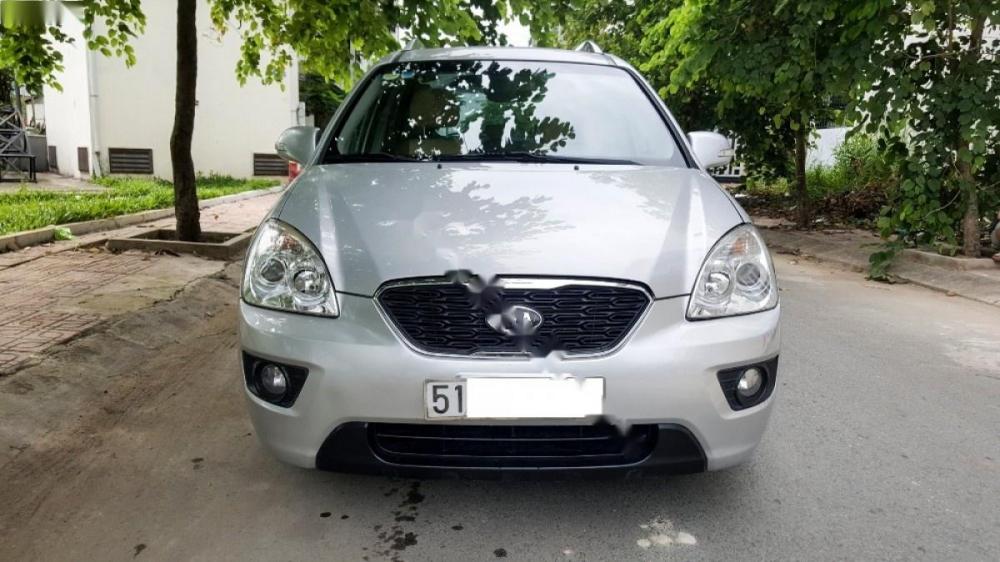 Kia Carens SXMT 2013 - Bán Kia Carens SXMT sản xuất 2013, màu bạc, giá 388tr