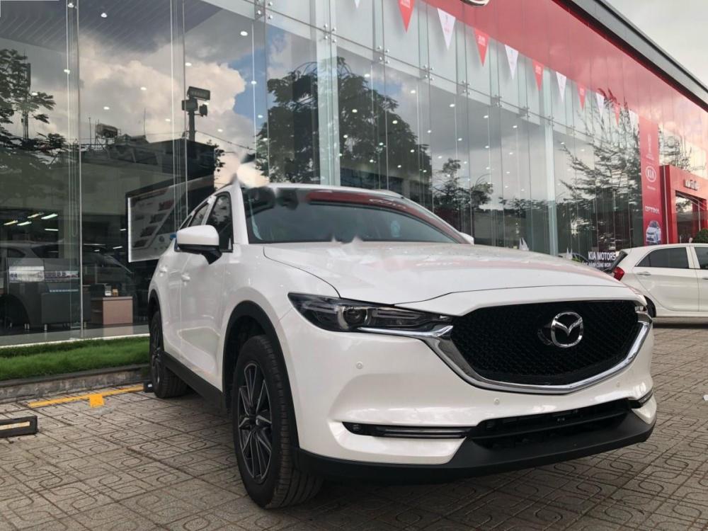 Mazda CX 5 2.0 AT 2018 - Cần bán Mazda CX 5 2.0 AT sản xuất 2018, màu trắng, giá chỉ 899 triệu