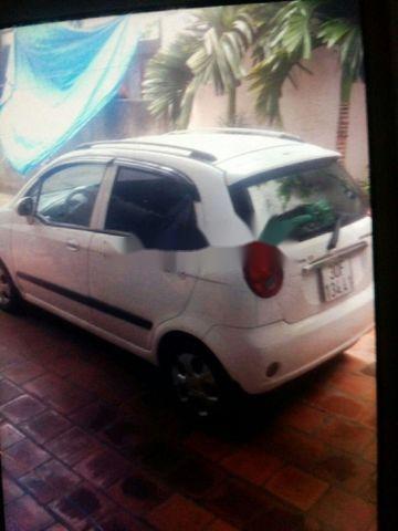 Chevrolet Spark 2010 - Cần bán gấp Chevrolet Spark đời 2010, màu trắng, giá 135tr