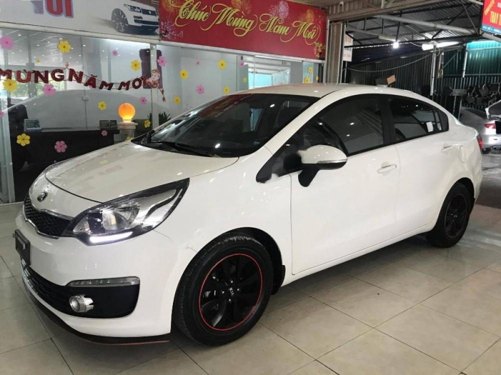 Kia Rio 1.4AT 2015 - Bán Kia Rio 1.4AT sản xuất 2015, màu trắng, nhập khẩu nguyên chiếc giá cạnh tranh