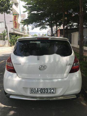 Hyundai i20 2011 - Bán Hyundai i20 sản xuất năm 2011, màu trắng chính chủ, giá chỉ 355 triệu