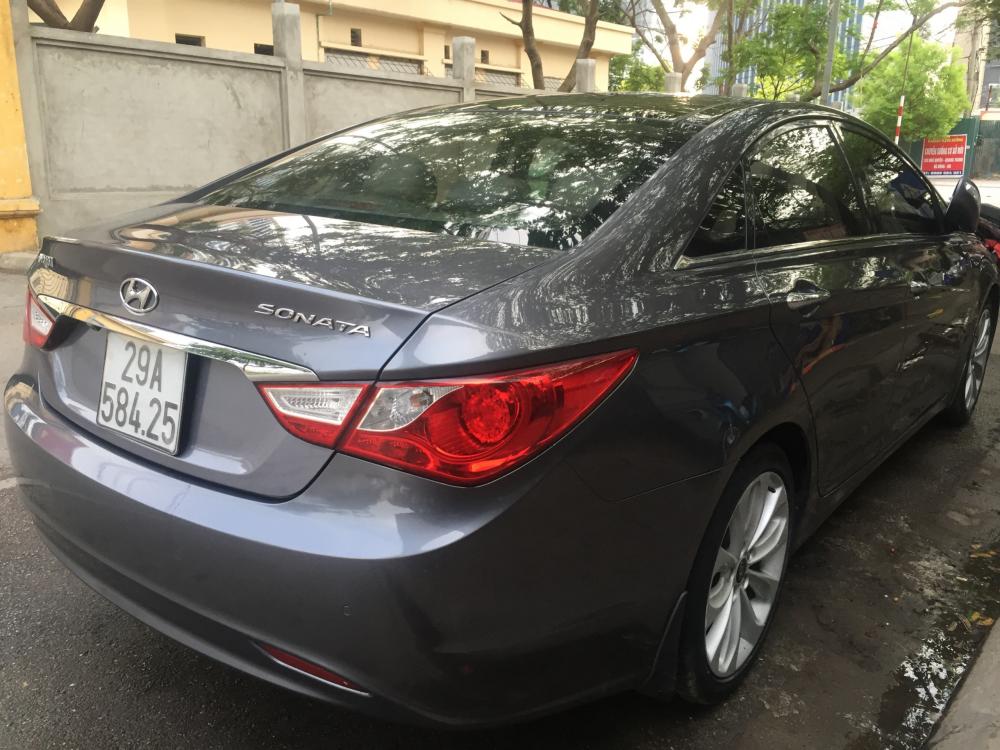 Hyundai Sonata 2.0 AT 2011 - Bán Hyundai Sonata 2.0 AT, màu xám (ghi), nhập khẩu nguyên chiếc