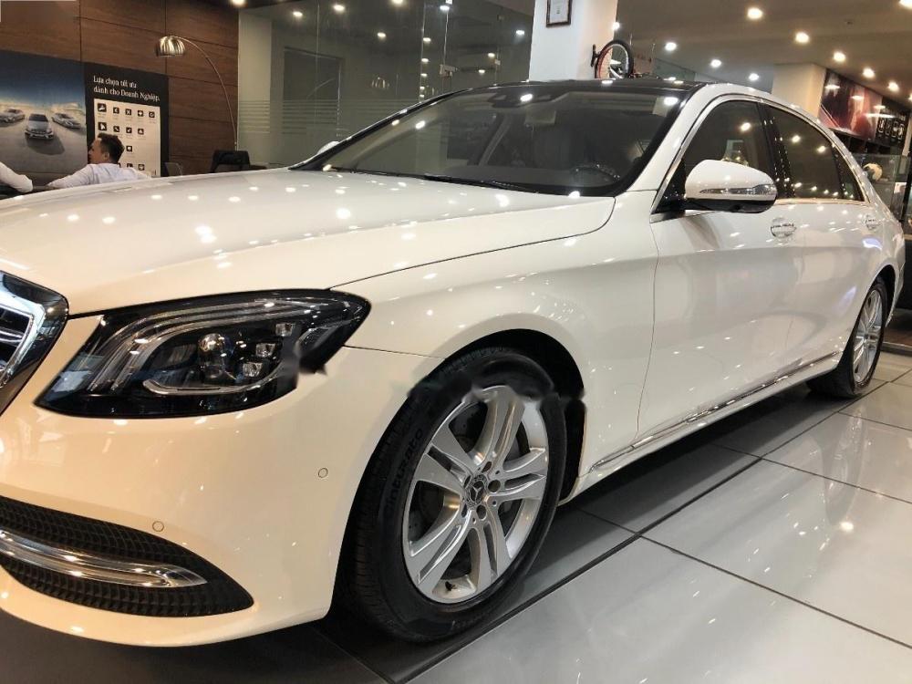 Mercedes-Benz S class    2018 - Bán xe Mercedes năm sản xuất 2018, màu trắng