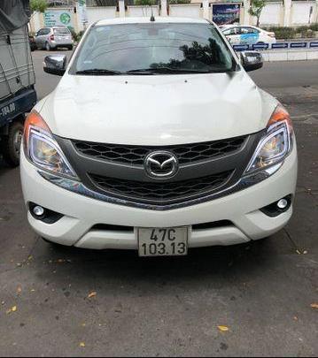 Mazda BT 50  2.2 AT 4x2 2015 - Bán Mazda BT 50 2.2 AT 4x2 năm 2015, màu trắng xe gia đình