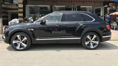 Bentley Bentayga 2018 - Bán Bentley Bentayga Edition sản xuất năm 2018, màu đen, nhập khẩu