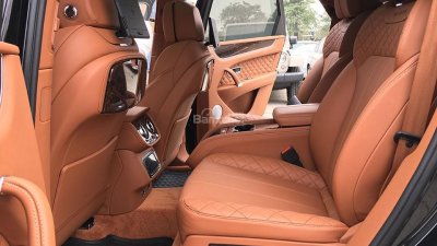 Bentley Bentayga 2018 - Bán Bentley Bentayga Edition sản xuất năm 2018, màu đen, nhập khẩu