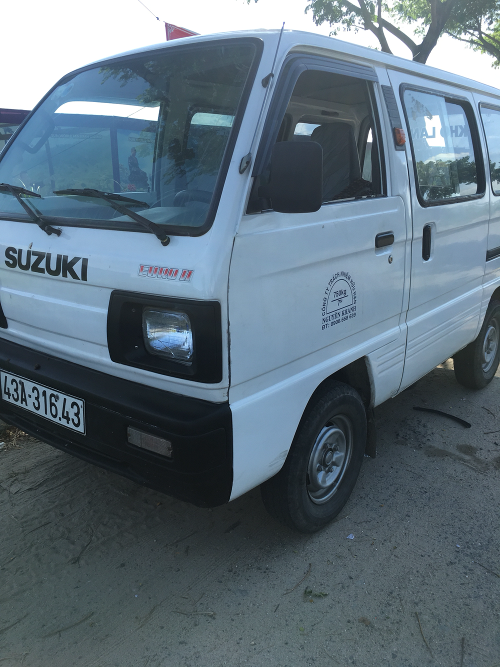 Suzuki Carry Van 2004 - Bán xe ô tô Suzuki 7 chỗ đời 2004, màu trắng, giá tốt