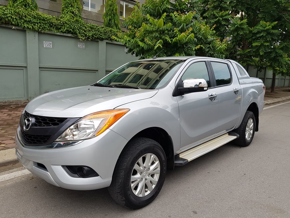 Mazda BT 50 3.2 AT  2013 - Cần bán Mazda BT 50 3.2 AT đời 2013, màu bạc, nhập khẩu xe cực đẹp