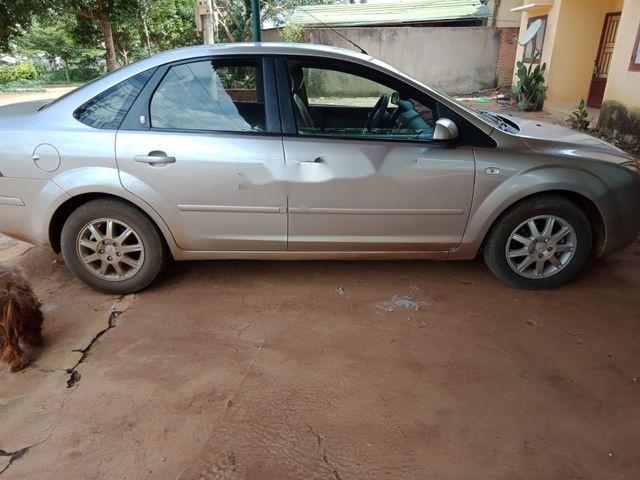 Ford Focus 2007 - Bán Ford Focus đời 2007, màu bạc, giá chỉ 265 triệu