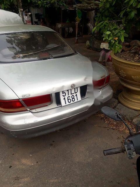 Mazda 929 1992 - Cần bán Mazda 929 đời 1992, màu bạc, giá chỉ 50 triệu