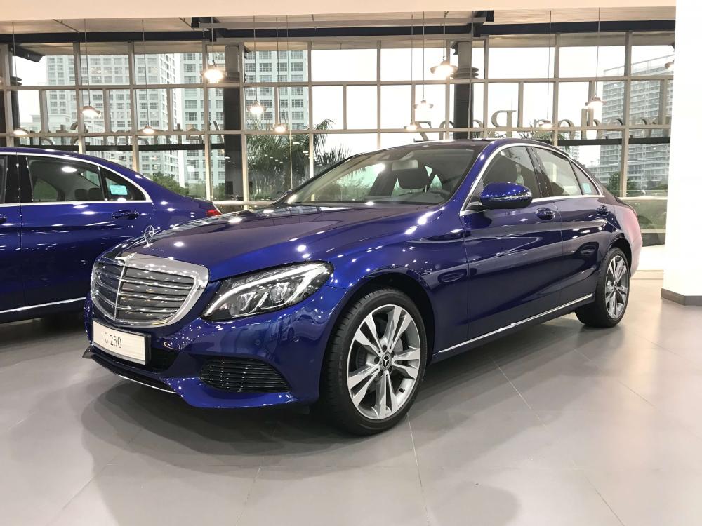 Mercedes-Benz Mới Mercedes-Benz C 250 Exusive Model 2018 - Xe Mới Mercedes-Benz C 250 Exclusive Model 2018