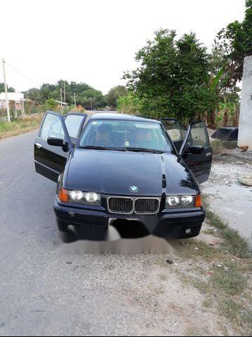 BMW 3 Series   320i   1996 - Bán BMW 320i năm sản xuất 1996, màu đen, nhập khẩu nguyên chiếc, giá 170tr