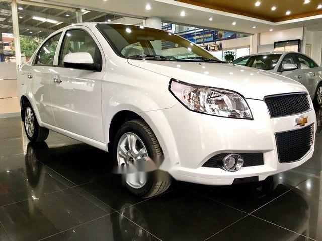 Chevrolet Aveo MT 2018 - Bán xe Chevrolet Aveo MT năm sản xuất 2018, màu trắng 