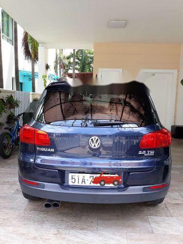 Volkswagen Tiguan 2013 - Cần bán xe Volkswagen Tiguan năm 2013, nhập khẩu nguyên chiếc xe gia đình