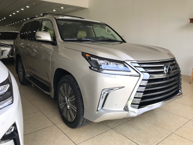 Lexus LX5700 2018 - Cần bán xe Lexus LX5700 2018, màu vàng, nhập khẩu Mỹ