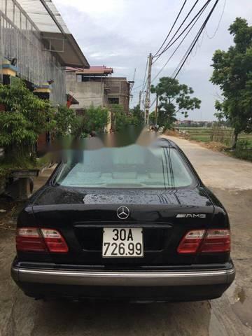 Mercedes-Benz E class  E240 2001 - Cần bán xe Mercedes E240 đời 2001, giá tốt