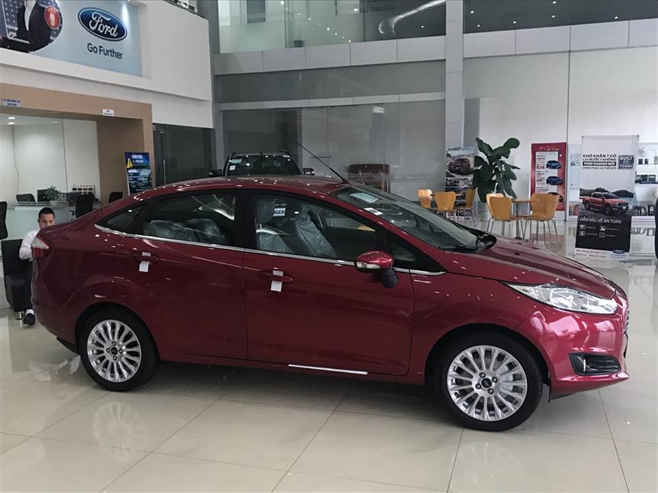 Ford Fiesta Titanium 2018 - Bán xe Ford Fiesta Titanium 1.5L sản xuất 2018, hỗ trợ trả góp 90% tại Hà Nam, giá tốt giao xe ngay. LH 0906275966