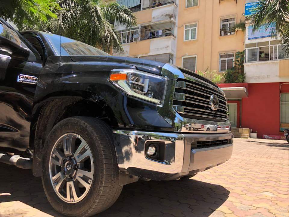 Toyota Tundra 1794 Edition 2018 - Bán xe Toyota Tundra 1794 Edition sản xuất 2018, màu đen, nội thất nâu mới 100%