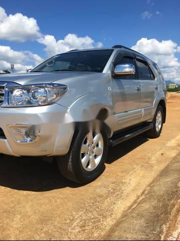 Toyota Fortuner   2009 - Cần bán xe Toyota Fortuner đời 2009 xe đẹp, máy dầu