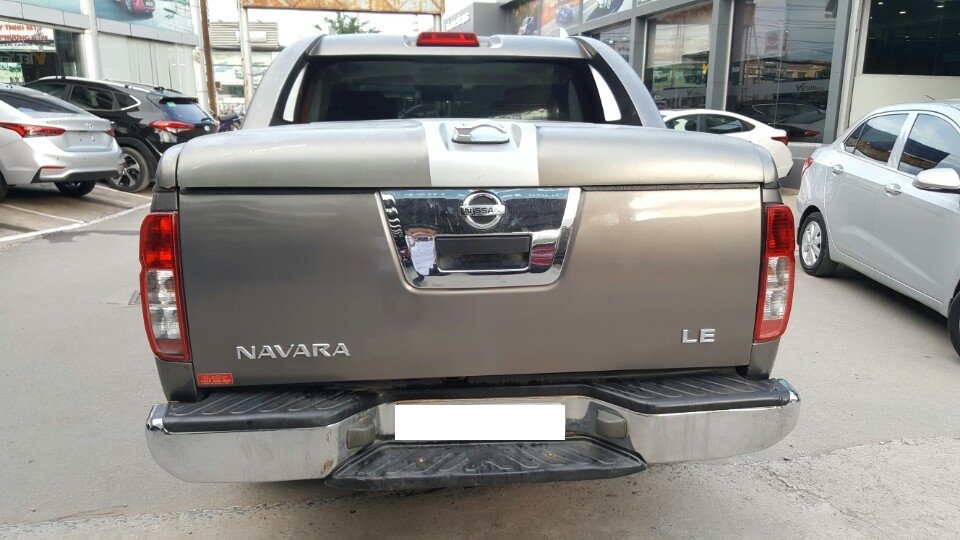 Nissan Navara LE 2012 - Nissan Navara LE 2.5, số sàn, máy dầu, sx 2012 đăng ký 2013, màu xám (ghi), nhập khẩu Thái Lan