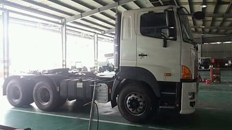 Hino 700 Series 2016 - Bán đầu kéo Hino 700 Series vay 100%