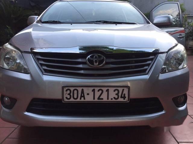 Toyota Innova 2014 - Cần bán xe Toyota Innova năm 2014 như mới