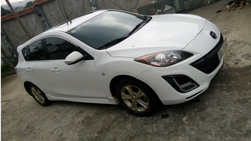 Mazda 2   3 2.0 AT  2010 - Cần bán gấp Mazda 2 3 2.0 AT 2010, màu trắng