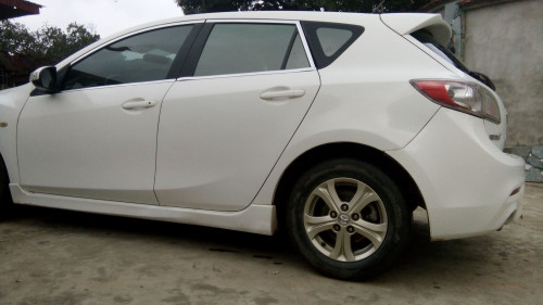 Mazda 2   3 2.0 AT  2010 - Cần bán gấp Mazda 2 3 2.0 AT 2010, màu trắng