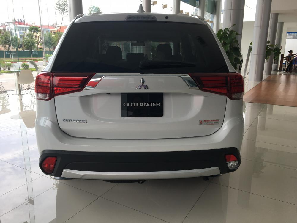 Mitsubishi Outlander 2.4 Premium 2018 - Cần bán Mitsubishi Outlander 2.4 Premium SX 2018, màu trắng, hỗ trợ trả góp, LH: 0919120195